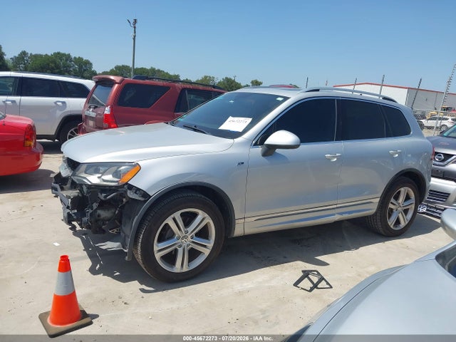 Продаж на аукціоні авто 2014 Volkswagen Touareg 3.6l R-line, vin: WVGDF9BP6ED003690, номер лоту: 45672273