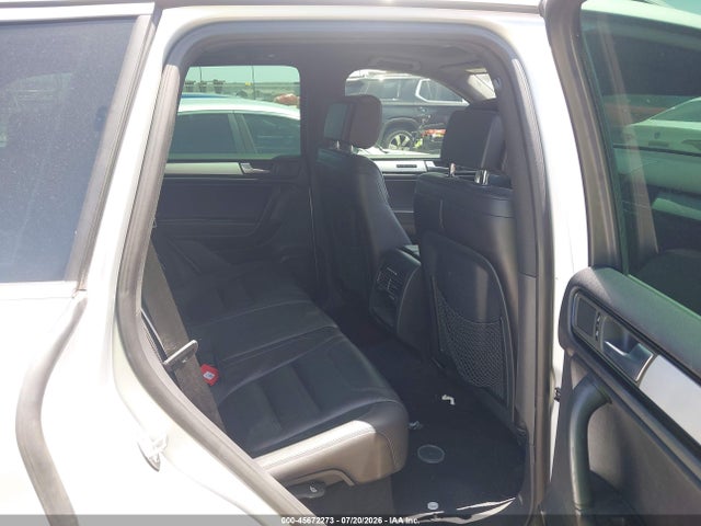 Продаж на аукціоні авто 2014 Volkswagen Touareg 3.6l R-line, vin: WVGDF9BP6ED003690, номер лоту: 45672273