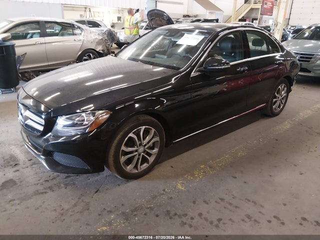 Mercedes-Benz C 300 2016 55SWF4JB9GU149257 Image 2