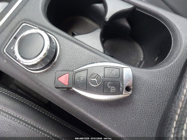 45672329 :رقم المزاد ، WDDSJ4GB1JN516978 vin ، 2018 Mercedes-benz Cla 250 4matic مزاد بيع