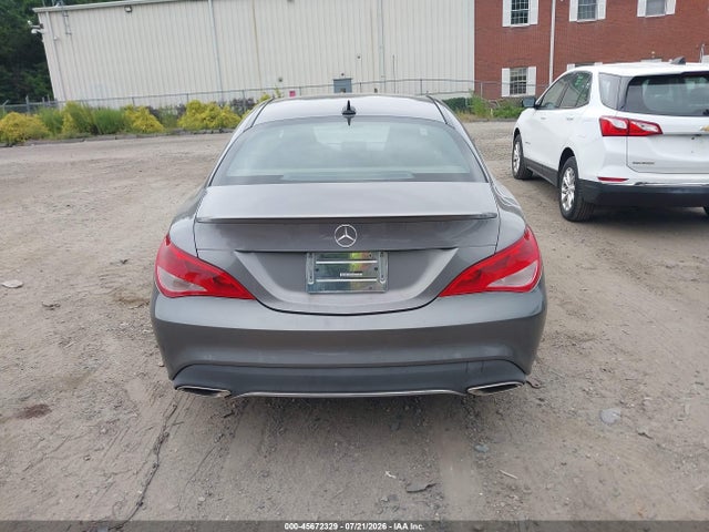 45672329 :رقم المزاد ، WDDSJ4GB1JN516978 vin ، 2018 Mercedes-benz Cla 250 4matic مزاد بيع