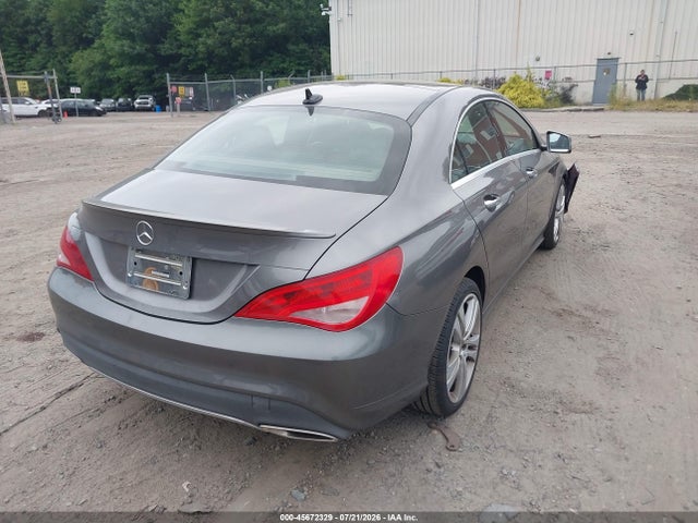 45672329 :رقم المزاد ، WDDSJ4GB1JN516978 vin ، 2018 Mercedes-benz Cla 250 4matic مزاد بيع
