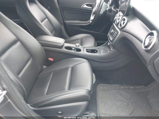 45672329 :رقم المزاد ، WDDSJ4GB1JN516978 vin ، 2018 Mercedes-benz Cla 250 4matic مزاد بيع
