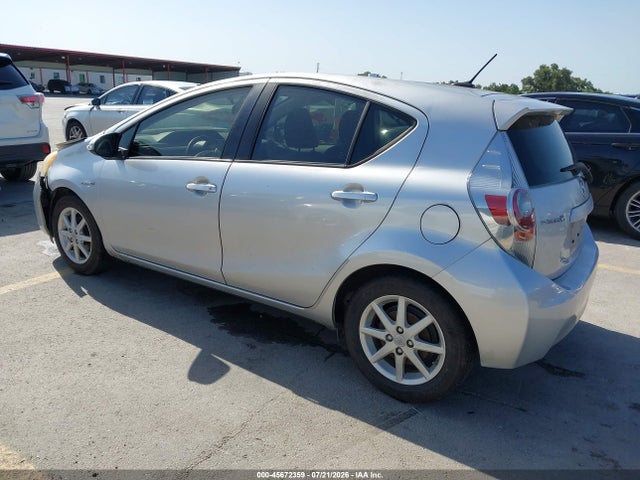 Продажа на аукционе авто 2012 Toyota Prius C Three, vin: JTDKDTB36C1523253, номер лота: 45672359