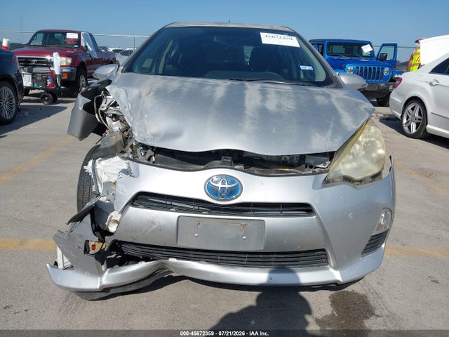 Продажа на аукционе авто 2012 Toyota Prius C Three, vin: JTDKDTB36C1523253, номер лота: 45672359