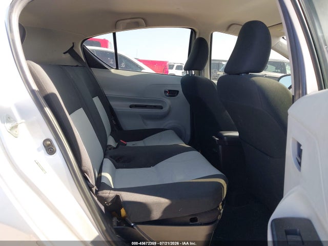 Продажа на аукционе авто 2012 Toyota Prius C Three, vin: JTDKDTB36C1523253, номер лота: 45672359