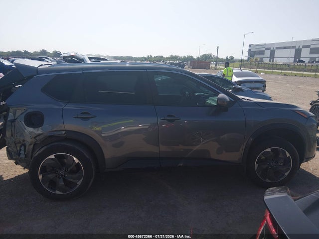 Продажа на аукционе авто 2024 Nissan Rogue Sv Fwd, vin: 5N1BT3BA2RC743998, номер лота: 45672366