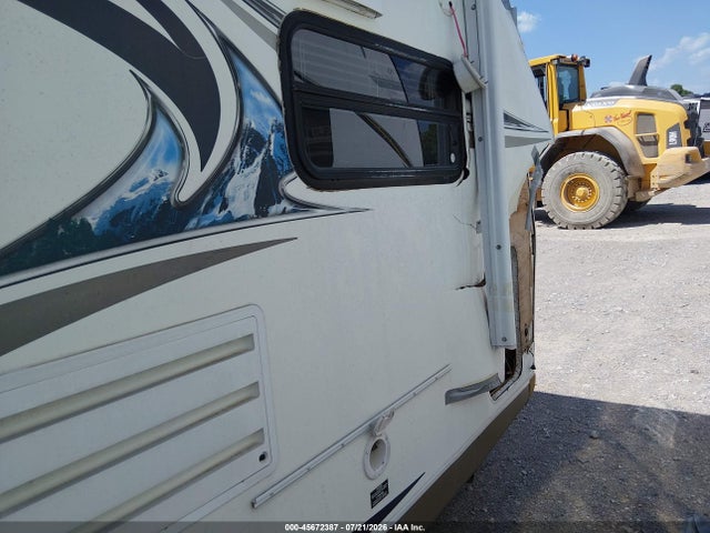 Продажа на аукционе авто 2013 Forest River Flagstaff M-26fkws, vin: 4X4TFLB28DD122626, номер лота: 45672387
