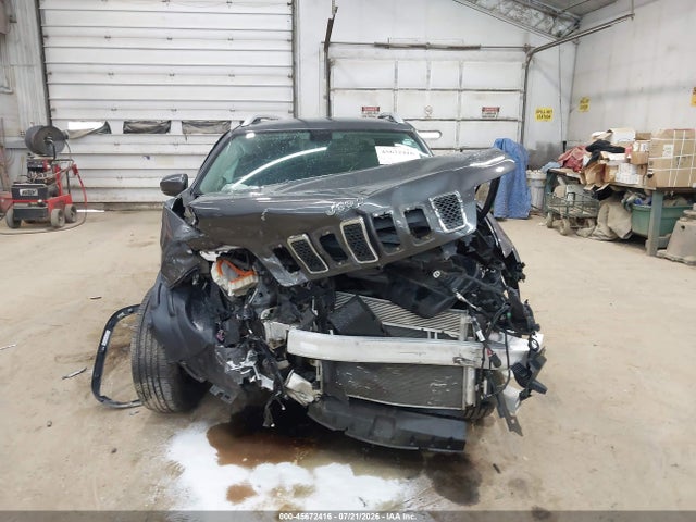 45672416 :رقم المزاد ، 1C4PJMLBXKD230401 vin ، 2019 Jeep Cherokee Latitude Plus 4x4 مزاد بيع