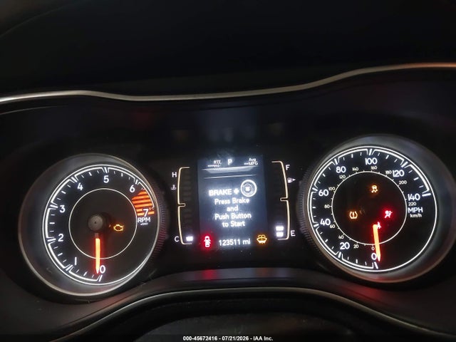 45672416 :رقم المزاد ، 1C4PJMLBXKD230401 vin ، 2019 Jeep Cherokee Latitude Plus 4x4 مزاد بيع