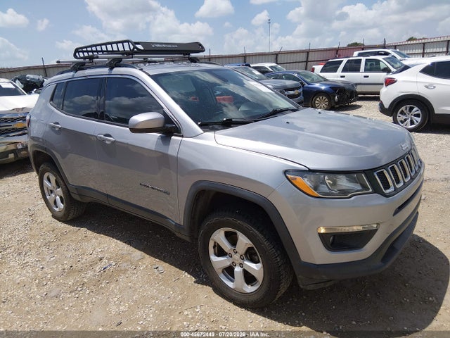 Jeep Compass Latitude 4x4 2018 3C4NJDBB7JT114140 main image