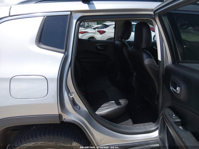 Jeep Compass Latitude 4x4 2018 3C4NJDBB7JT114140 Image 8