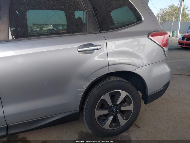 45672455 :رقم المزاد ، JF2SJAGC3JH524131 vin ، 2018 Subaru Forester 2.5i Premium مزاد بيع
