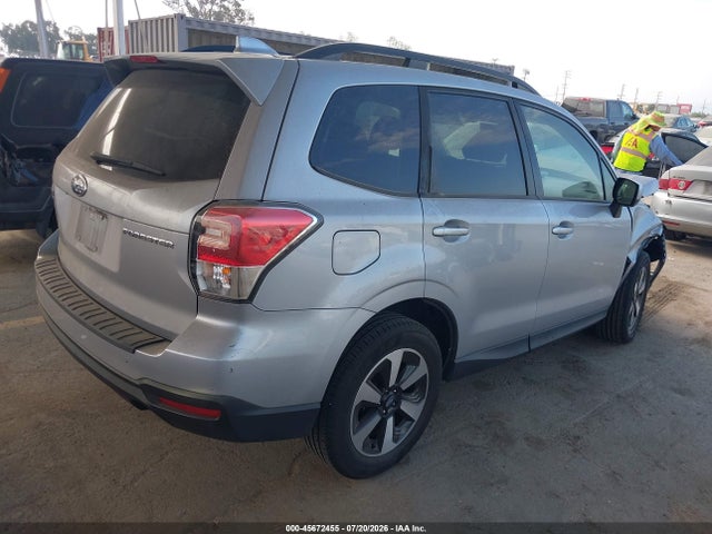 45672455 :رقم المزاد ، JF2SJAGC3JH524131 vin ، 2018 Subaru Forester 2.5i Premium مزاد بيع