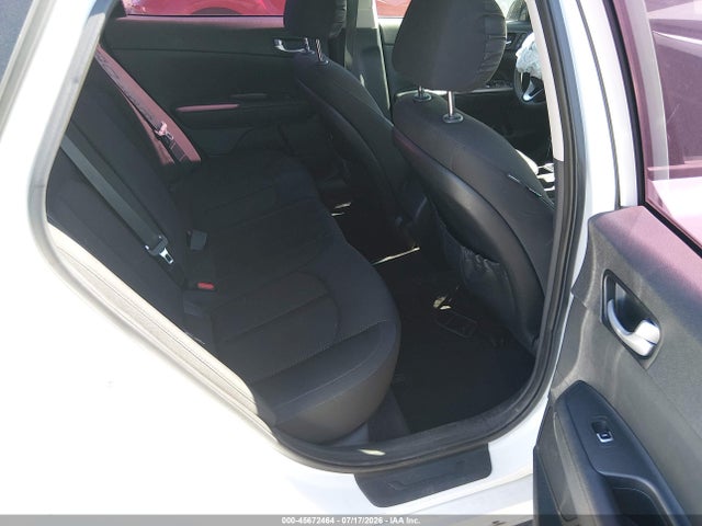 KIA Optima Lx 2016 5XXGT4L35GG058729 Image 8
