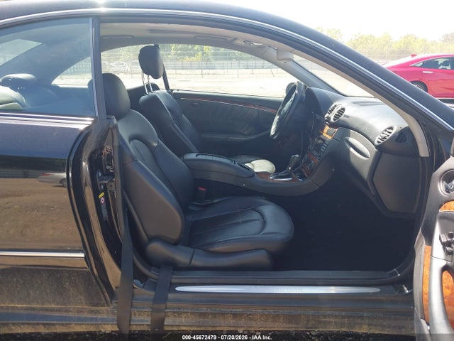 45672479 :رقم المزاد ، WDBTJ72H88F252530 vin ، 2008 Mercedes-benz Clk 550 مزاد بيع