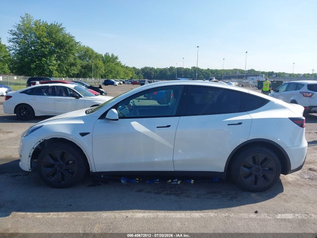 7SAYGDEE9RF152273 Tesla Model Y Long Range Dual Motor All-wheel Drive