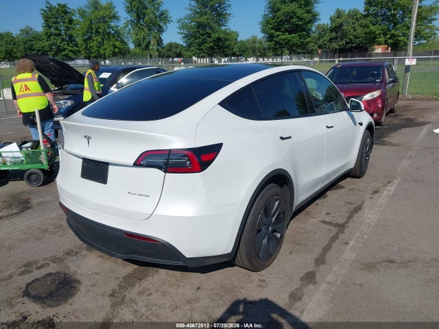 7SAYGDEE9RF152273 Tesla Model Y Long Range Dual Motor All-wheel Drive
