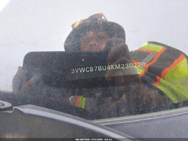 Продажа на аукционе авто 2019 Volkswagen Jetta 1.4t R-line/1.4t S/1.4t Se, vin: 3VWCB7BU4KM230220, номер лота: 45672529