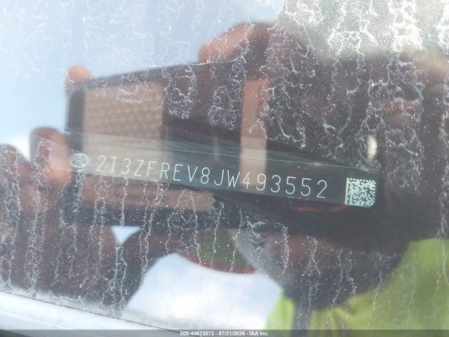 Toyota RAV4 LE 2018 2T3ZFREV8JW493552 Image 9