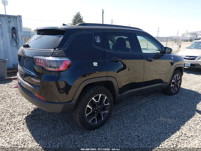 3C4NJDDB8MT599647 Jeep Compass Trailhawk 4x4