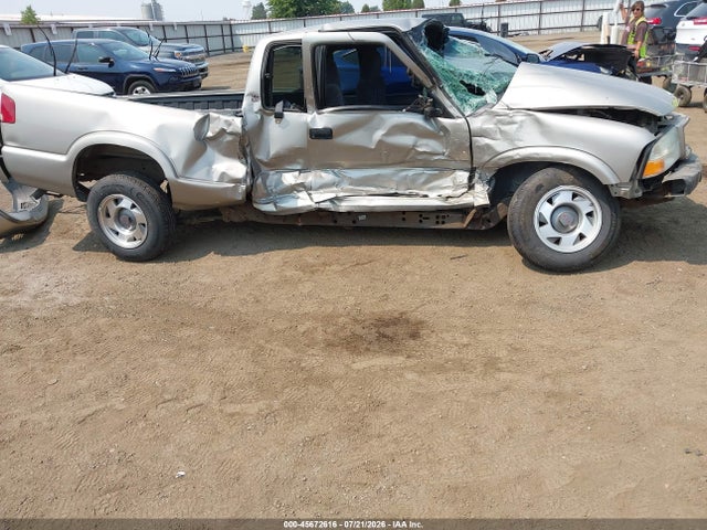 45672616 :رقم المزاد ، 1GTCS19W918234208 vin ، 2001 Gmc Sonoma Sls مزاد بيع