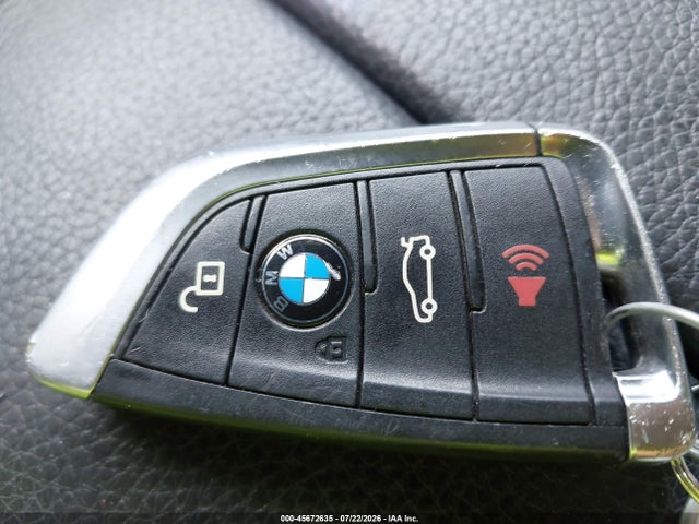45672635 :رقم المزاد ، 5UXKR0C31H0V70569 vin ، 2017 Bmw X5 Xdrive35i مزاد بيع