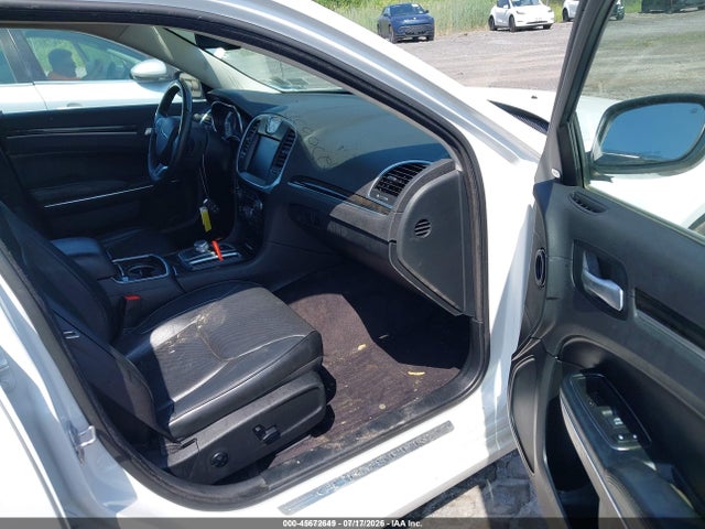 45672649 :رقم المزاد ، 2C3CCAKG1GH329241 vin ، 2016 Chrysler 300c Awd مزاد بيع