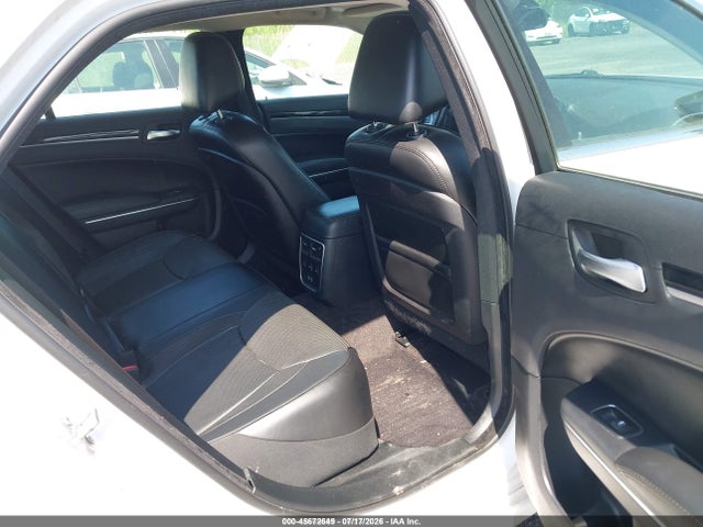 45672649 :رقم المزاد ، 2C3CCAKG1GH329241 vin ، 2016 Chrysler 300c Awd مزاد بيع