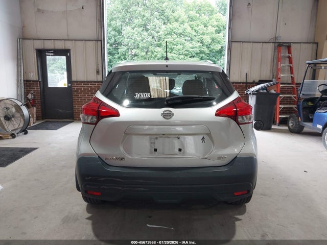 45672668 :رقم المزاد ، 3N1CP5CU4JL539684 vin ، 2018 Nissan Kicks Sv مزاد بيع