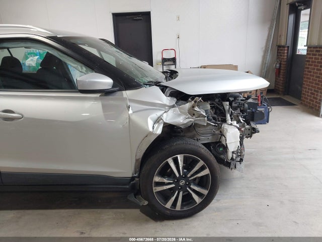 45672668 :رقم المزاد ، 3N1CP5CU4JL539684 vin ، 2018 Nissan Kicks Sv مزاد بيع