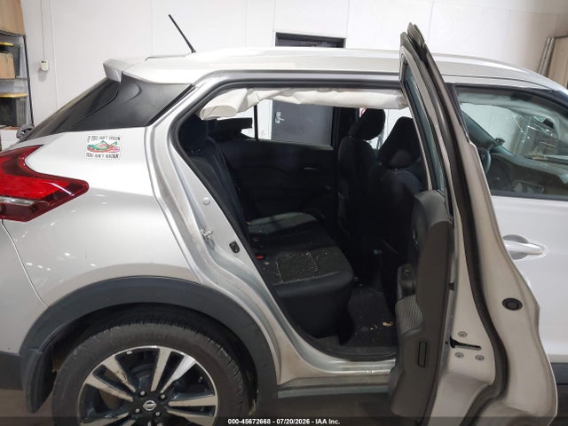 45672668 :رقم المزاد ، 3N1CP5CU4JL539684 vin ، 2018 Nissan Kicks Sv مزاد بيع