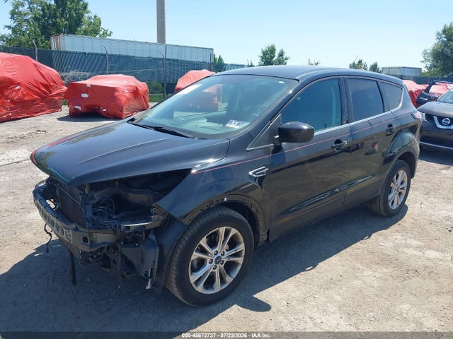 Ford ESCAPE SE 2017 1FMCU0GD8HUE00415 Image 2