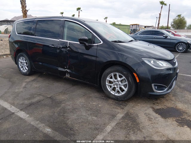 Chrysler Pacifica Touring 2020 2C4RC1FG2LR124189 main image