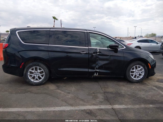 Chrysler Pacifica Touring 2020 2C4RC1FG2LR124189 Image 13