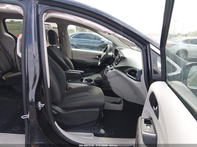 Chrysler Pacifica Touring 2020 2C4RC1FG2LR124189 Image 5