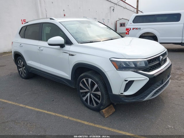 Продаж на аукціоні авто 2022 Volkswagen Taos 1.5t Se, vin: 3VVWX7B28NM043102, номер лоту: 45672783