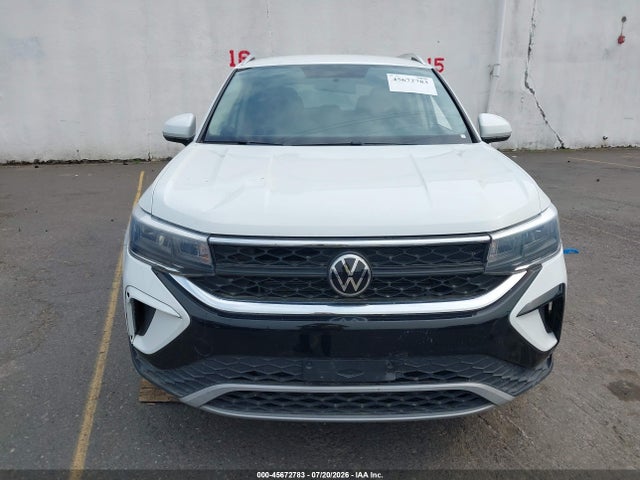 Продаж на аукціоні авто 2022 Volkswagen Taos 1.5t Se, vin: 3VVWX7B28NM043102, номер лоту: 45672783