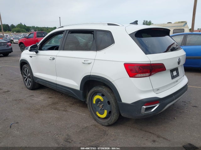 Продаж на аукціоні авто 2022 Volkswagen Taos 1.5t Se, vin: 3VVWX7B28NM043102, номер лоту: 45672783