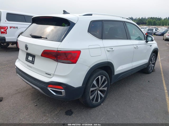 Продаж на аукціоні авто 2022 Volkswagen Taos 1.5t Se, vin: 3VVWX7B28NM043102, номер лоту: 45672783