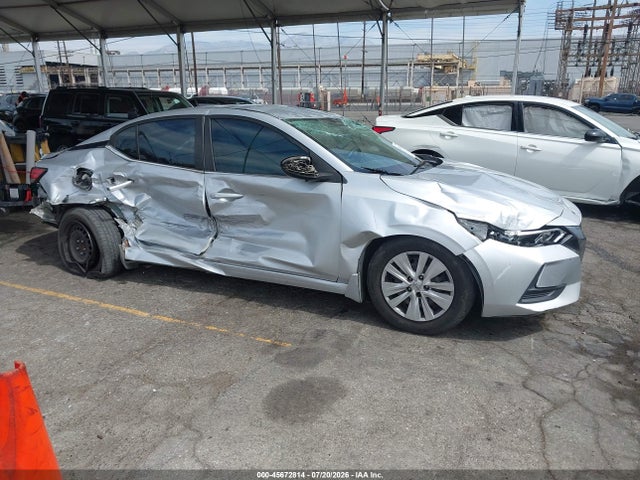 3N1AB8BV8LY222742 Nissan Sentra S Xtronic Cvt