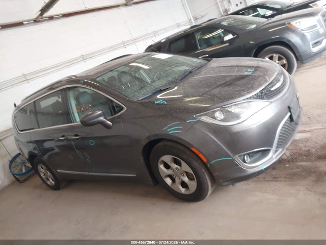 Aukcja sprzedaży 2017 Chrysler Pacifica Touring-l Plus, vin: 2C4RC1EG2HR811004, numer aukcji: 45672840