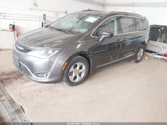 Aukcja sprzedaży 2017 Chrysler Pacifica Touring-l Plus, vin: 2C4RC1EG2HR811004, numer aukcji: 45672840
