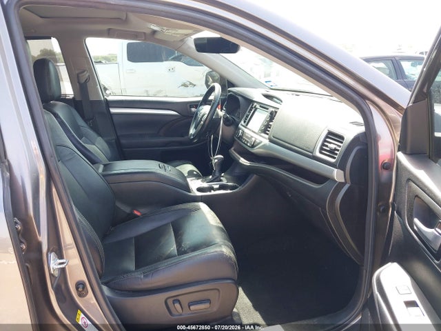 2018 Toyota Highlander Xle მანქანა იყიდება აუქციონზე, vin: 5TDKZRFH4JS529711, აუქციონის ნომერი: 45672850