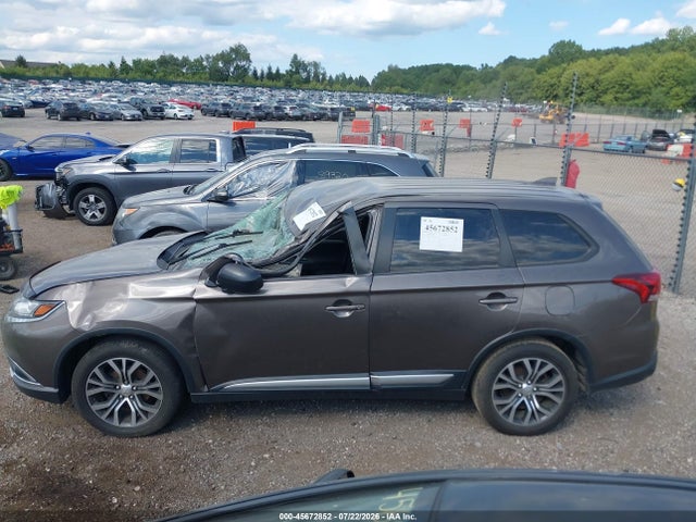 Продажа на аукционе авто 2017 Mitsubishi Outlander Es, vin: JA4AD2A3XHZ066487, номер лота: 45672852