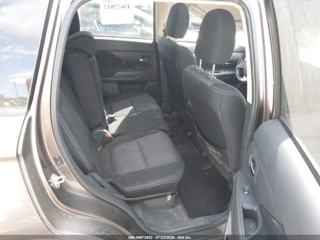 Продажа на аукционе авто 2017 Mitsubishi Outlander Es, vin: JA4AD2A3XHZ066487, номер лота: 45672852
