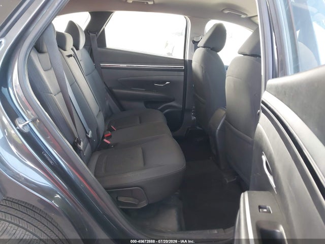 5NMJACAE2NH034008 Hyundai TUCSON SE