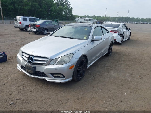 Продажа на аукционе авто 2010 Mercedes-benz E 550, vin: WDDKJ7CB0AF034083, номер лота: 45672897