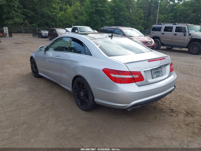 Продажа на аукционе авто 2010 Mercedes-benz E 550, vin: WDDKJ7CB0AF034083, номер лота: 45672897