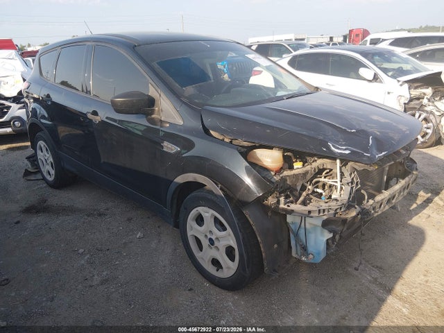 45672922 :رقم المزاد ، 1FMCU0F77JUB24682 vin ، 2018 Ford Escape S مزاد بيع